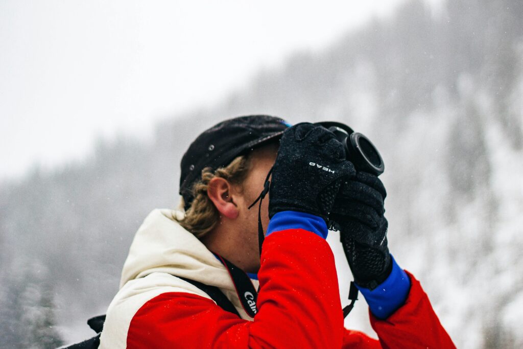 How Do Heated Ski Gloves Work in Cold Weather? Heated Ski Gloves