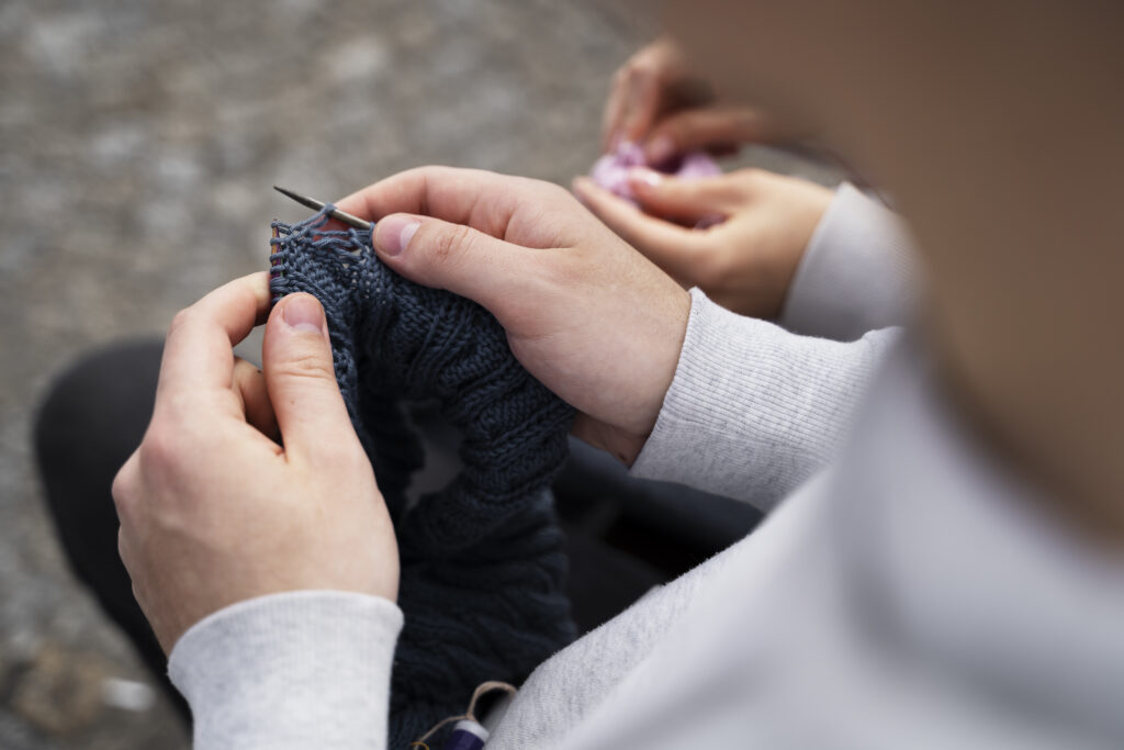 How to Sew Ski Gloves by Hand: The Complete Guide How to Sew Ski Gloves by Hand