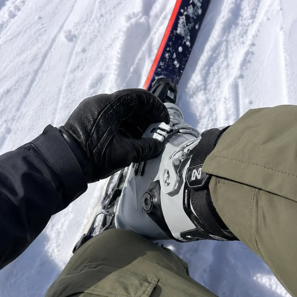 Achieving high dexterity and low bulk with properly engineered ski gloves