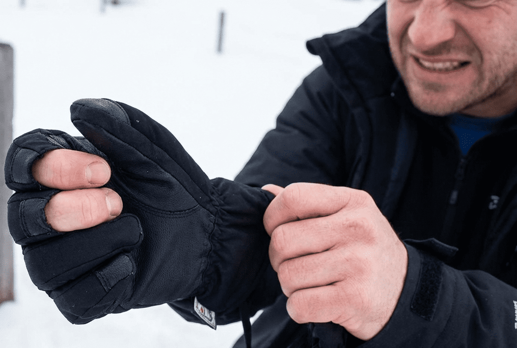 Wrong Glove Size Causes Finger Pressure
